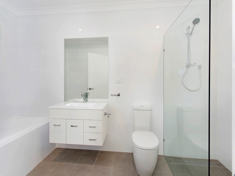 18 Arnold Crescent, Kiama NSW 2533