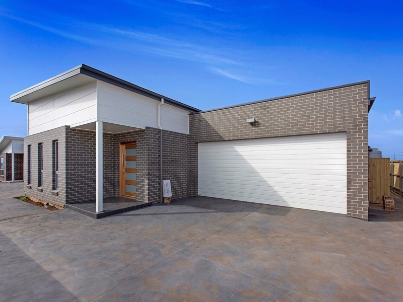 18 Arnold Crescent, Kiama NSW 2533