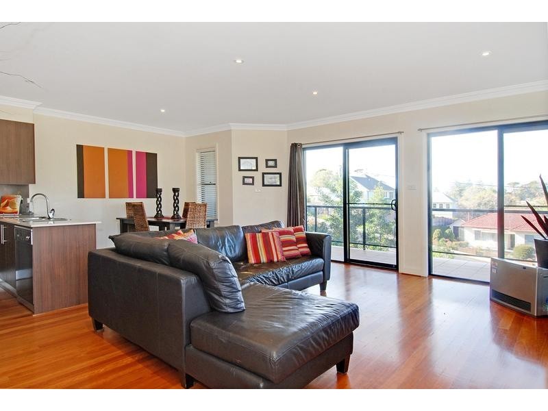 25 Farmer Street, Kiama NSW 2533