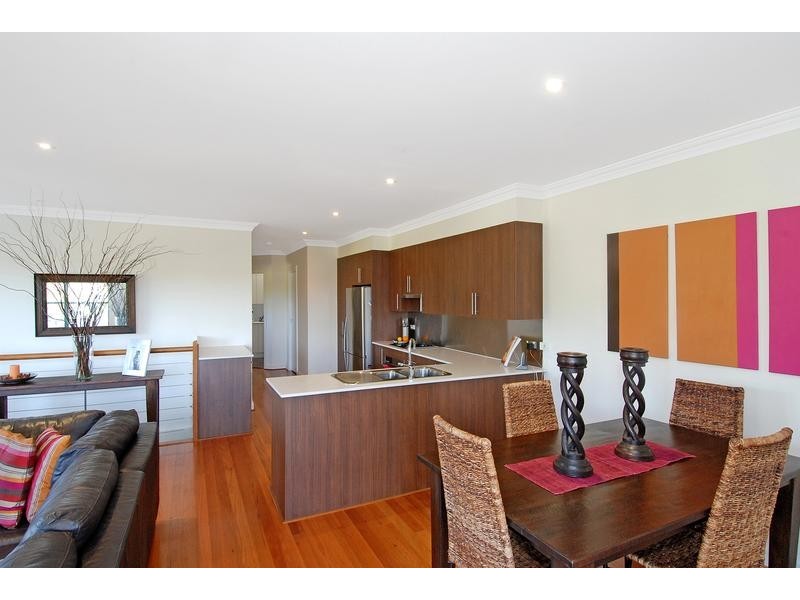 25 Farmer Street, Kiama NSW 2533