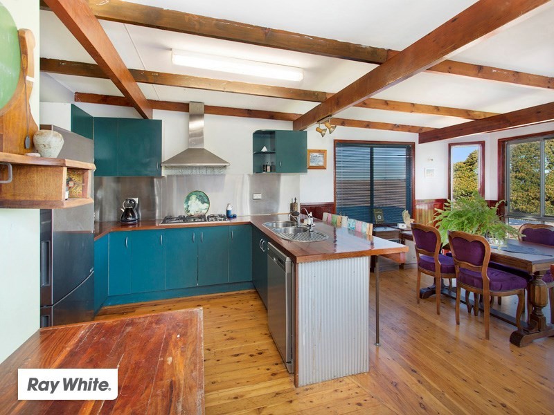 10 Attunga Avenue, Kiama Heights NSW 2533