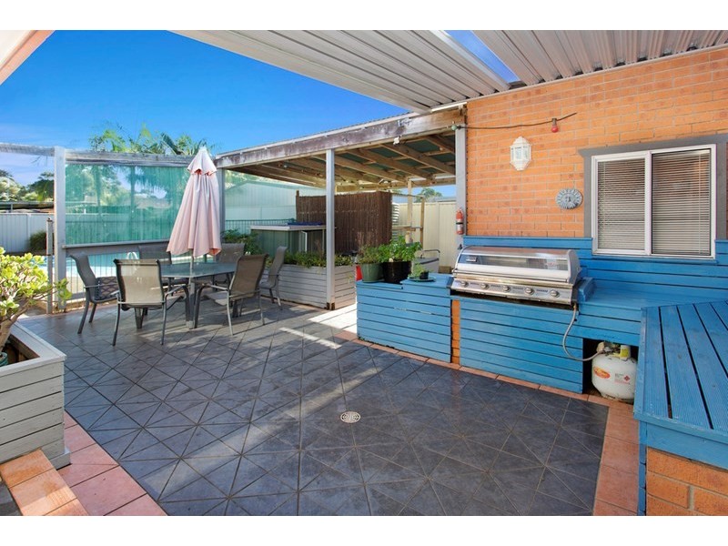 20 Whitegum Place, Albion Park Rail NSW 2527