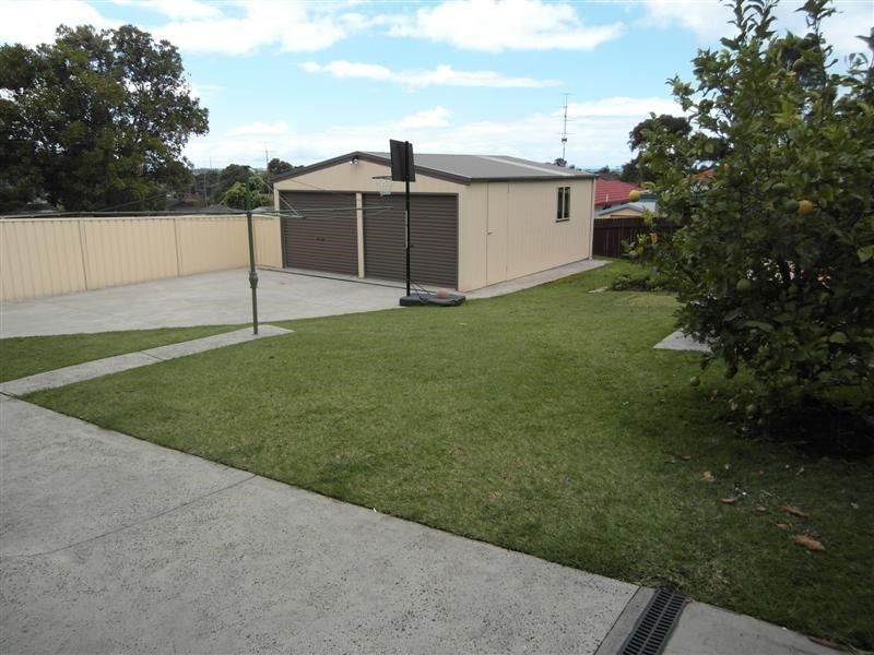 83 The Kingsway, Barrack Heights NSW 2528