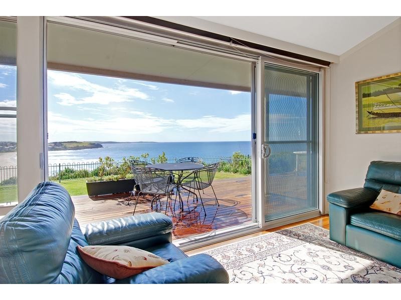 16 Cliff Drive, Kiama Downs NSW 2533