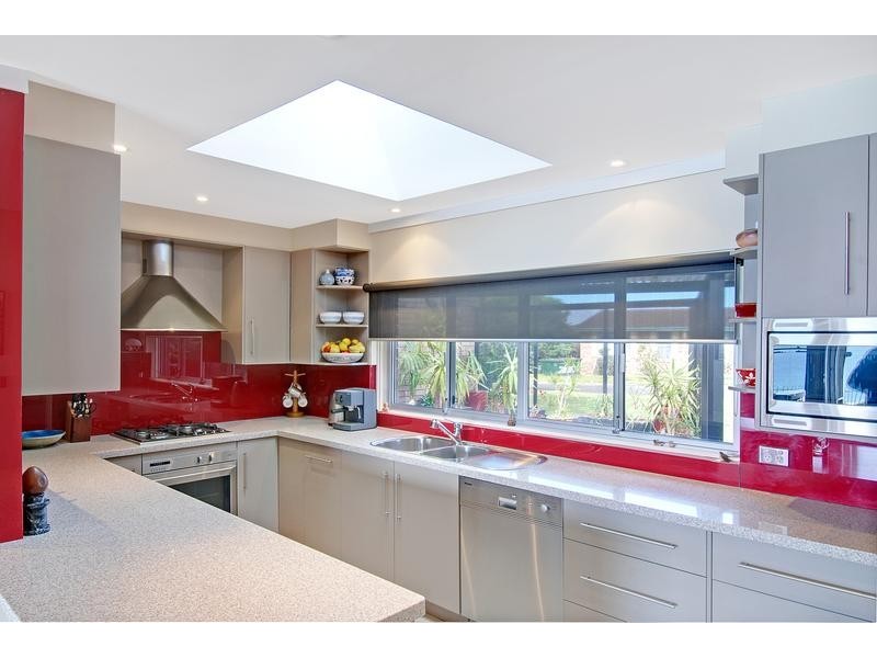 16 Cliff Drive, Kiama Downs NSW 2533