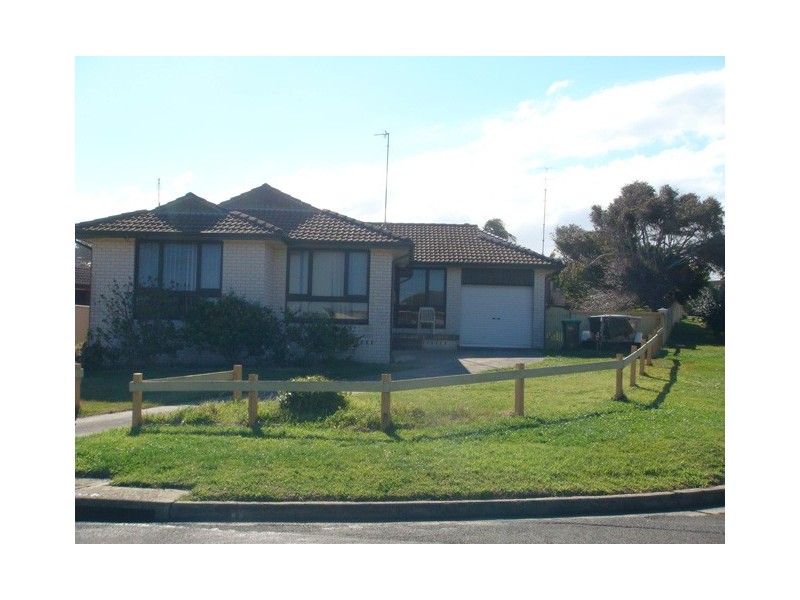 1 Holt Street, Kiama Downs NSW 2533