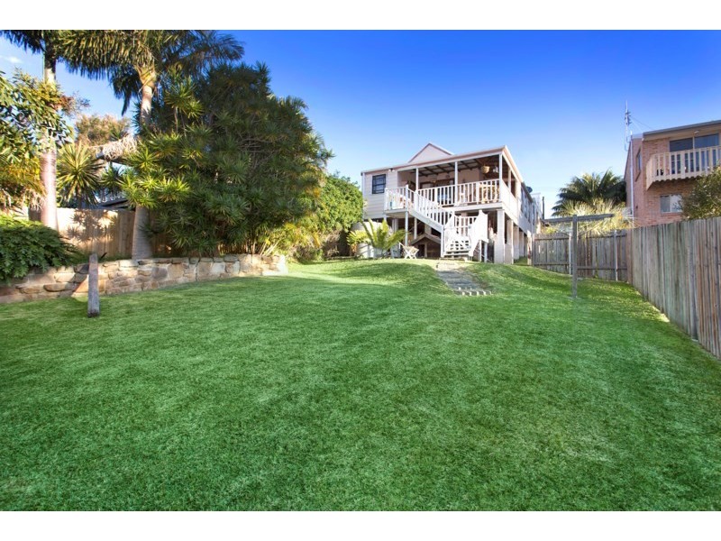 13 Seaview Street, Kiama NSW 2533