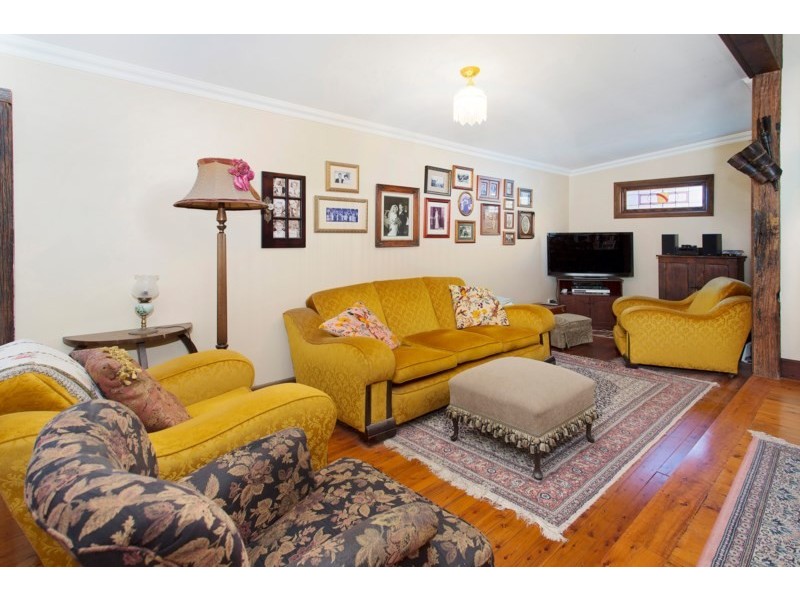 13 Seaview Street, Kiama NSW 2533