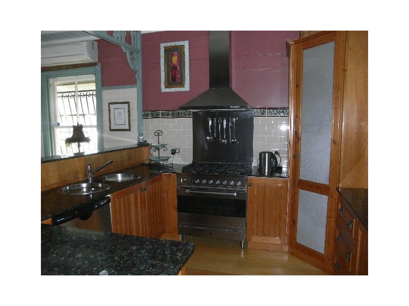 10 Fitzroy Street, Kiama NSW 2533
