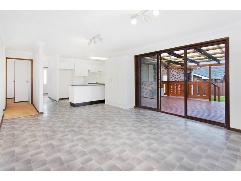 80 Barton Drive, Kiama Downs NSW 2533