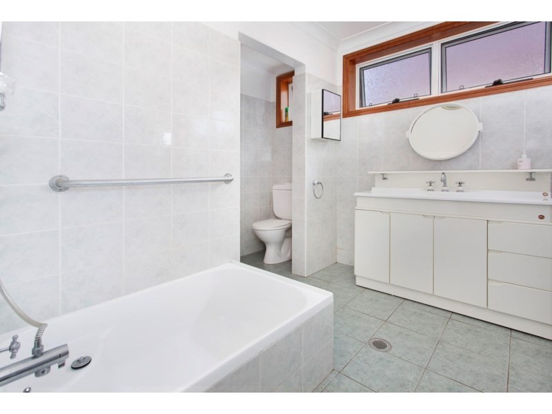 26 Charles Avenue, Minnamurra NSW 2533