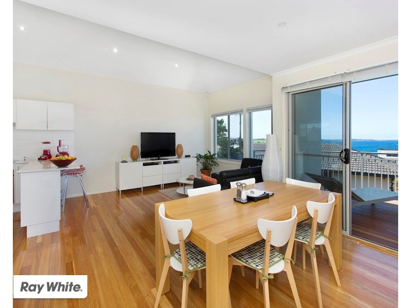 18 North Kiama Drive, Kiama Downs NSW 2533