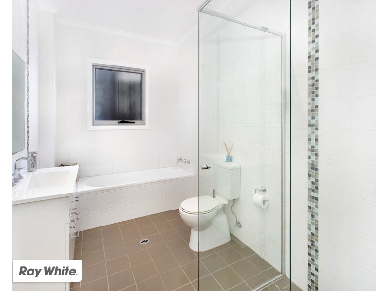 18 North Kiama Drive, Kiama Downs NSW 2533