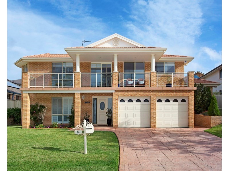 16 Cove Boulevard, Shell Cove NSW 2529