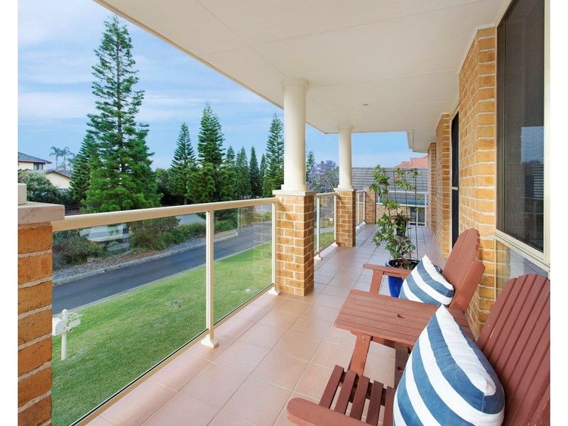 16 Cove Boulevard, Shell Cove NSW 2529