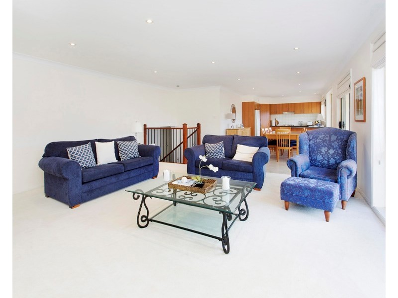 16 Cove Boulevard, Shell Cove NSW 2529