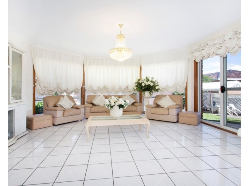 14 Holt Street, Kiama Downs NSW 2533