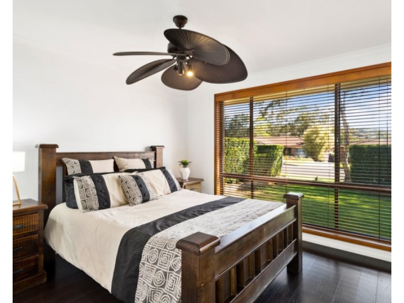 25 Hughes Crescent, Kiama Downs NSW 2533