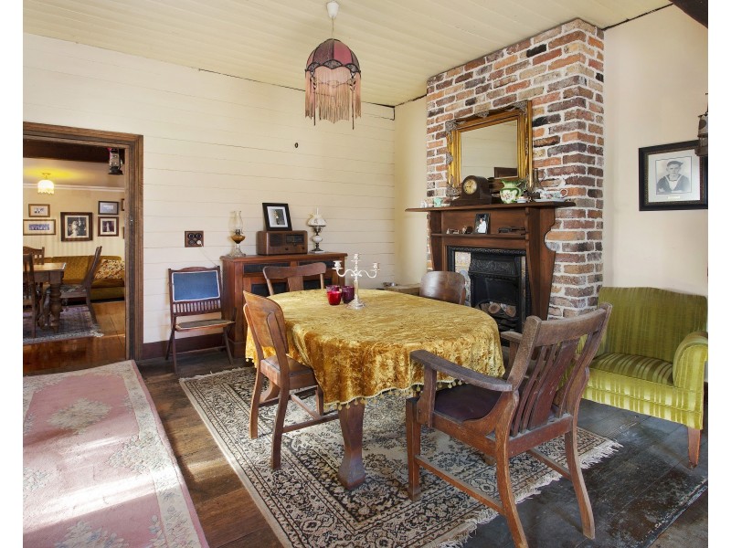 13 Seaview Street, Kiama NSW 2533