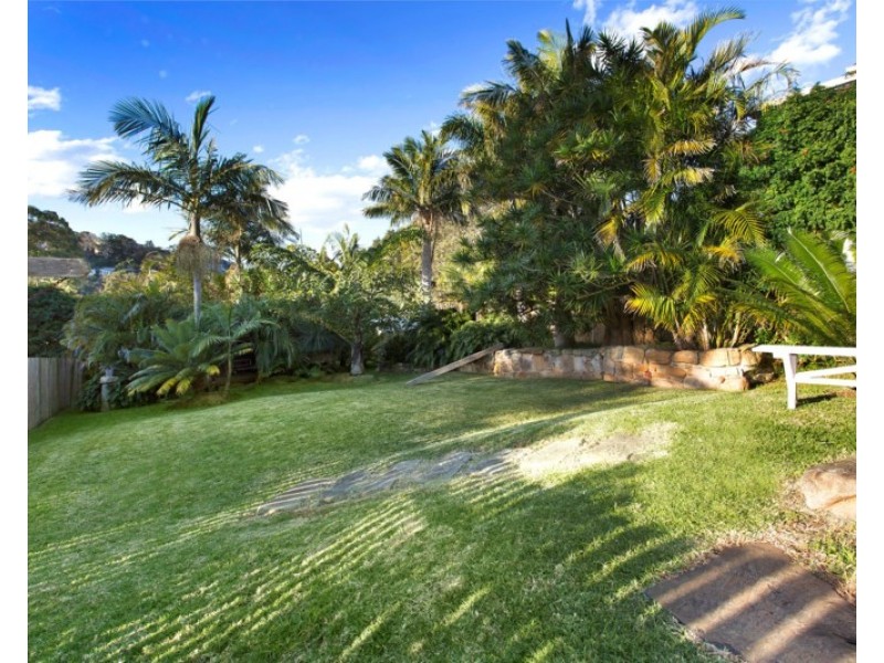 13 Seaview Street, Kiama NSW 2533
