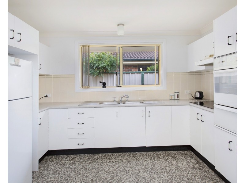 2/14 Alexander Avenue, Kiama Downs NSW 2533