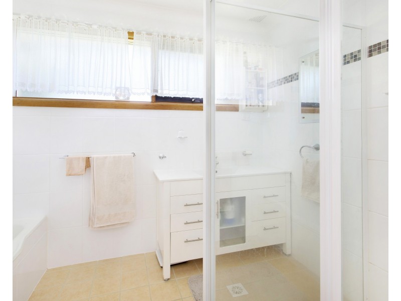 17 Flinders Avenue, Kiama Downs NSW 2533