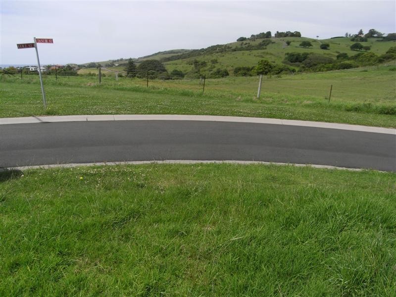 18 Cole Street, Kiama NSW 2533