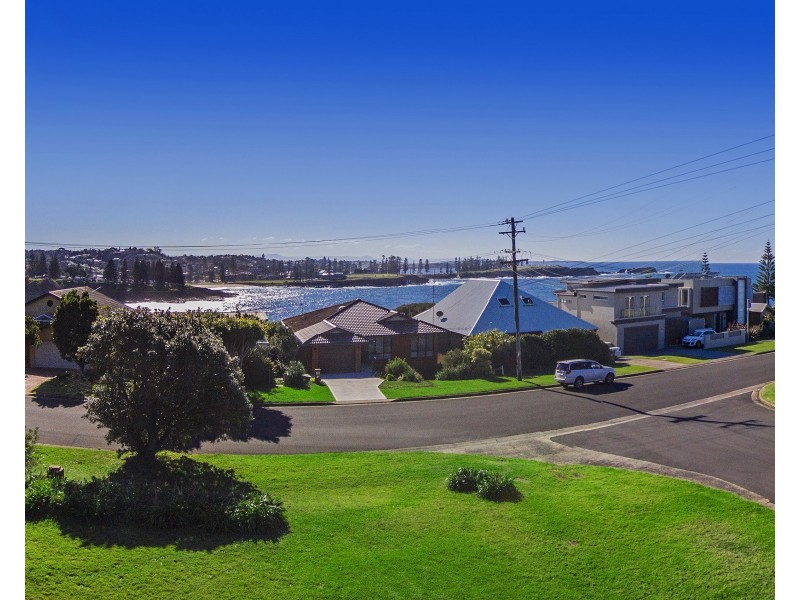 10 Gwinganna Avenue, Kiama NSW 2533