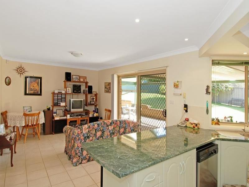54 Barton Drive, Kiama Downs NSW 2533