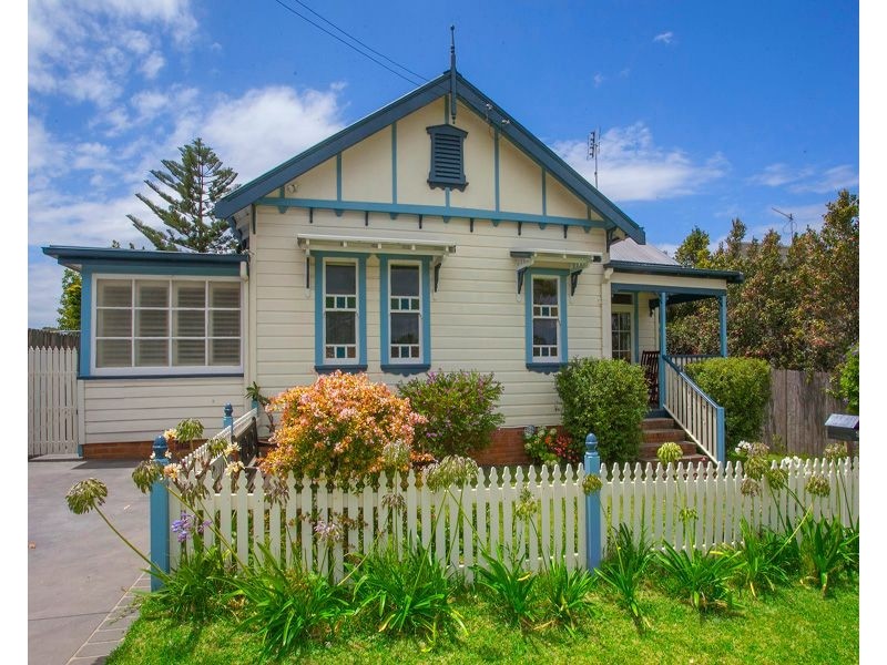 19 Barney Street, Kiama NSW 2533