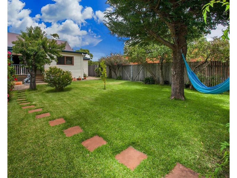 19 Barney Street, Kiama NSW 2533