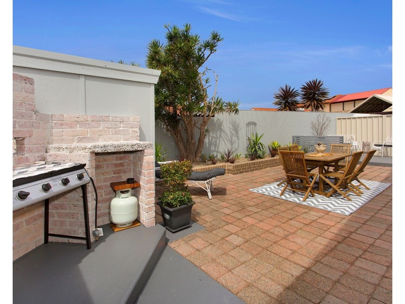 2/157 Reddall Parade, Lake Illawarra NSW 2528