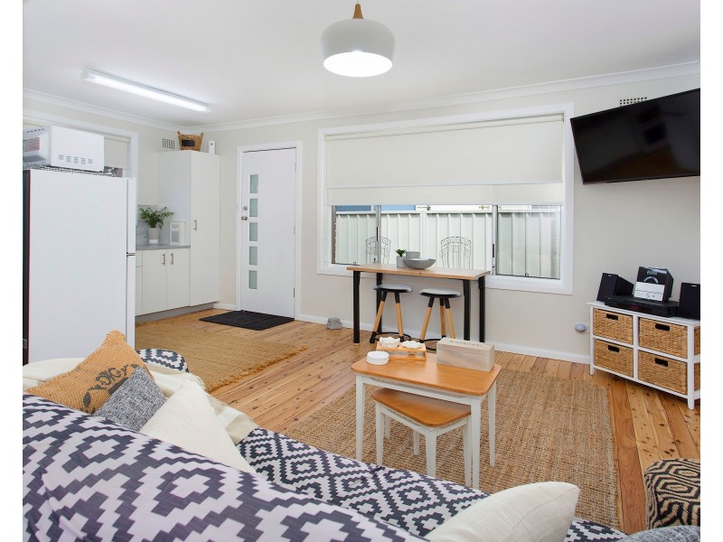 2/157 Reddall Parade, Lake Illawarra NSW 2528