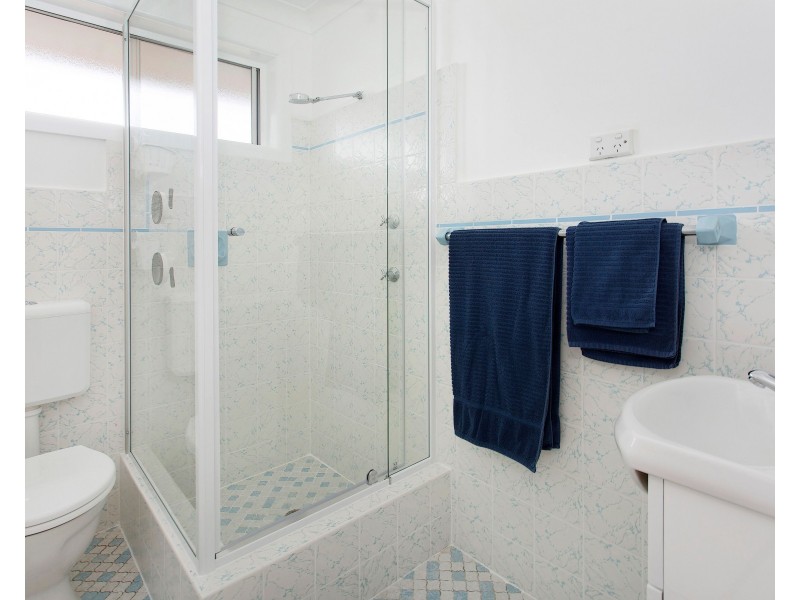 2/157 Reddall Parade, Lake Illawarra NSW 2528