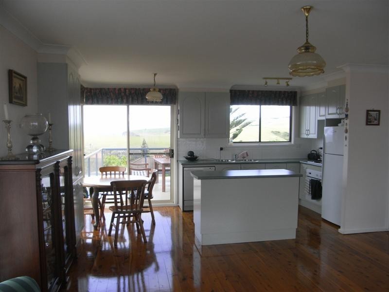 102 Attunga Avenue, Kiama Heights NSW 2533