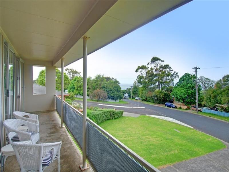 1 Attunga Avenue, Kiama Heights NSW 2533