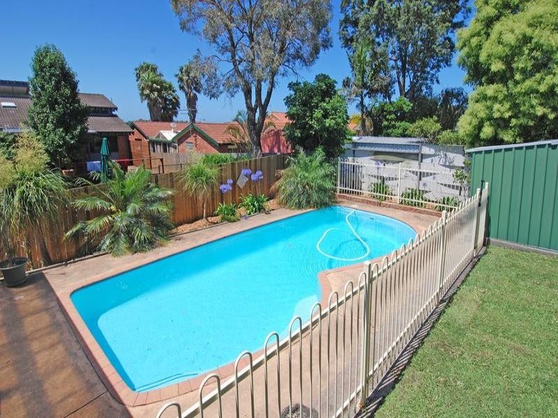 74 Meehan Drive, Kiama Downs NSW 2533