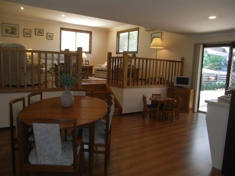 53 Barton Drive, Kiama Downs NSW 2533