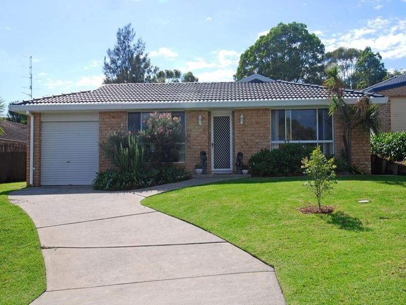 17 Barton Drive, Kiama Downs NSW 2533