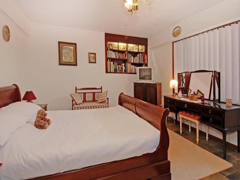 6 Perry Place, Kiama Downs NSW 2533