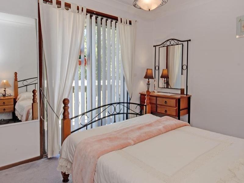 6 Perry Place, Kiama Downs NSW 2533