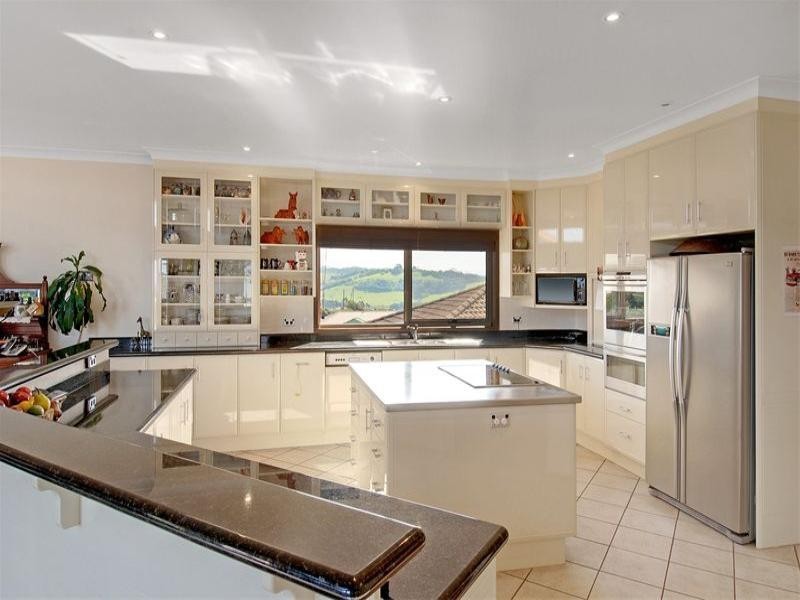 27 Pheasant Point Drive, Kiama NSW 2533