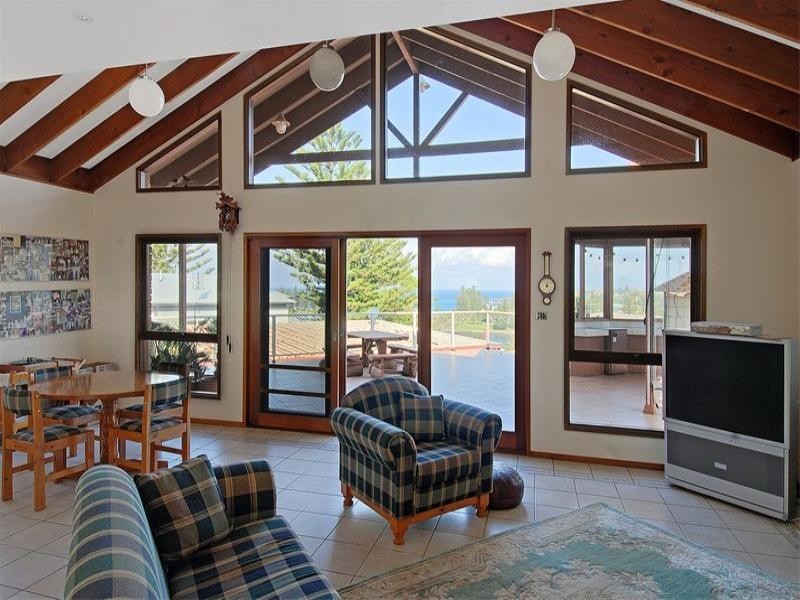 27 Pheasant Point Drive, Kiama NSW 2533