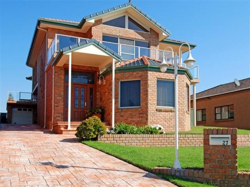 27 Pheasant Point Drive, Kiama NSW 2533
