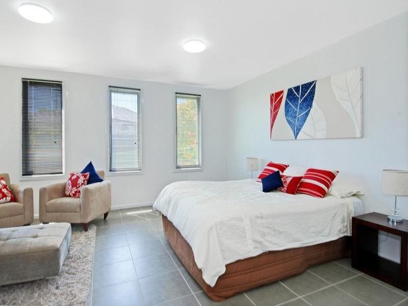 6 Golfers Parade, Kiama Downs NSW 2533