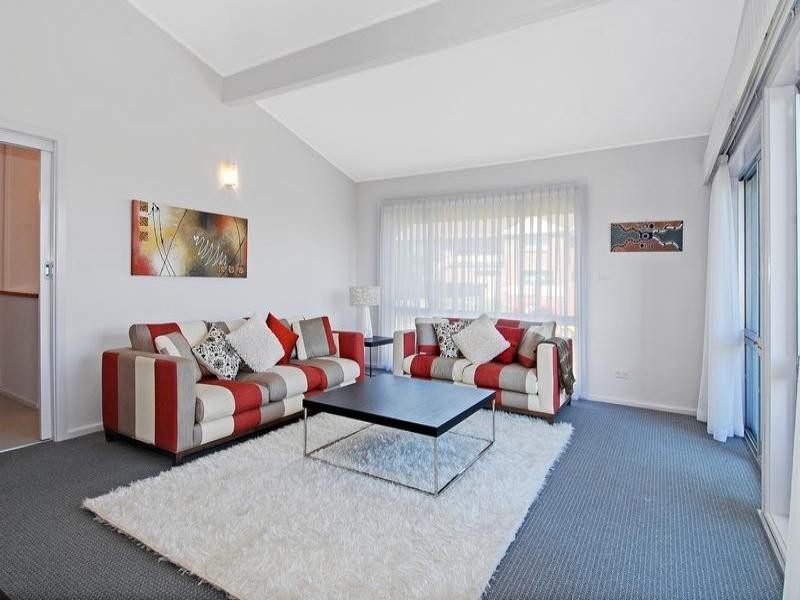 6 Golfers Parade, Kiama Downs NSW 2533