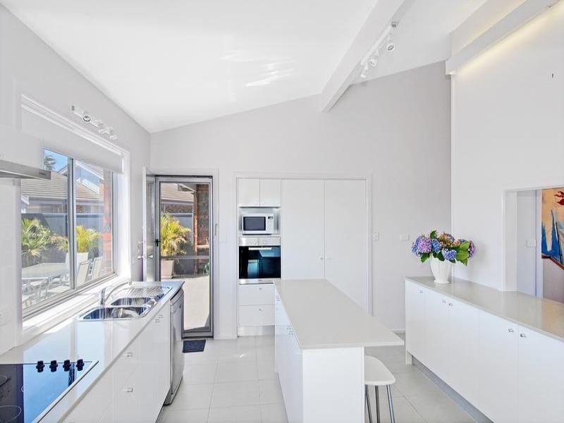 6 Golfers Parade, Kiama Downs NSW 2533