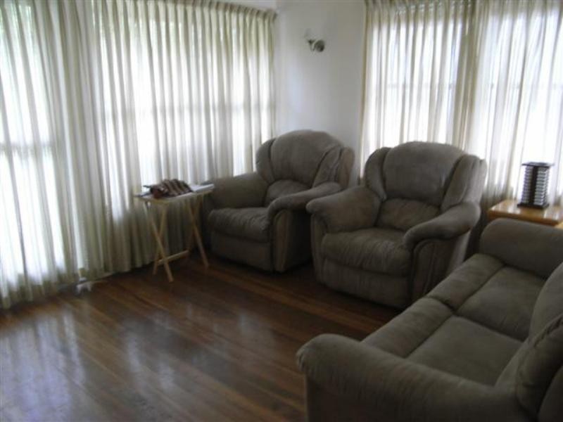 17 Golfers Parade, Kiama Downs NSW 2533