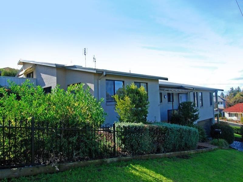 25 Farmer Street, Kiama NSW 2533