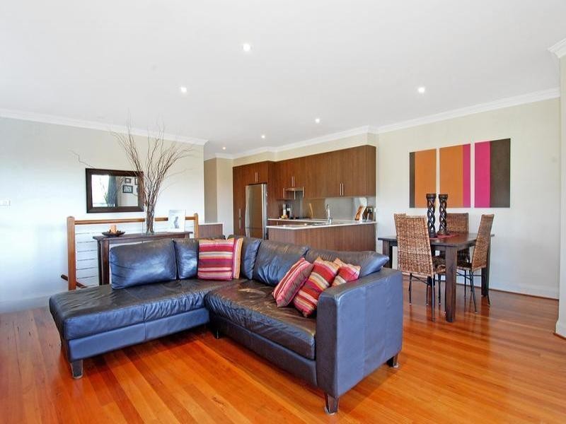 25 Farmer Street, Kiama NSW 2533